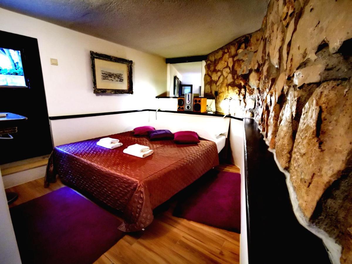 Bella Vista House Apartments, Hot Pool And Jacuzzi